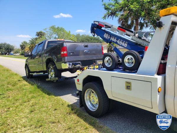 Martinez Towing & Fab