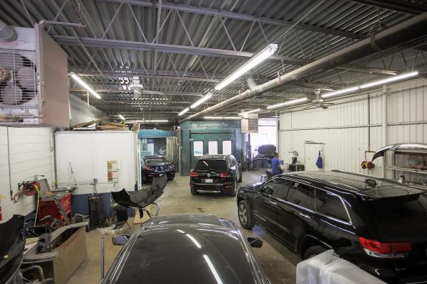 786 Lincolnwood Auto Body Repair