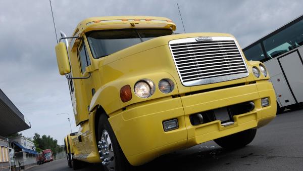 76 Truck Trailer Repairs & Custom Body Shop