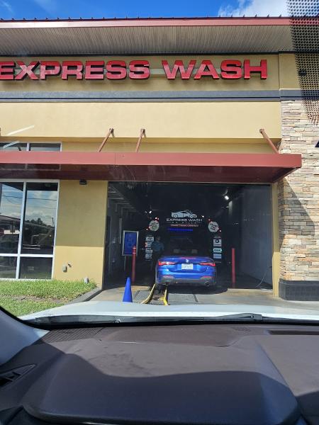 Express Wash on Hills