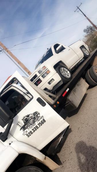 Los Plebes Towing