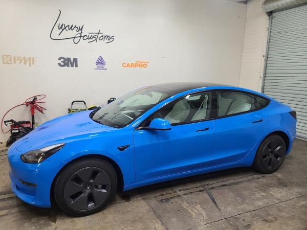 Luxury Customs Vinyl Wraps