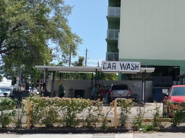 El Nica Car Wash