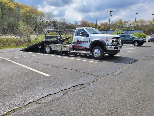 Eds Auto Service & Towing