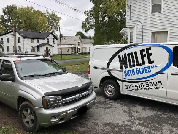 Wolfe Auto Glass LLC