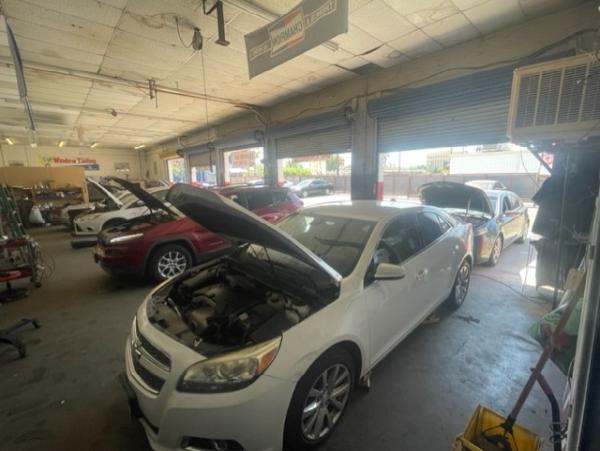 Velez Auto Group & Repair