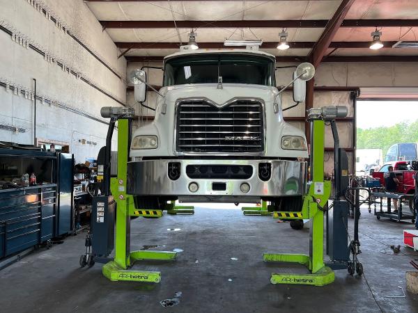 201 Truck Repair LLC