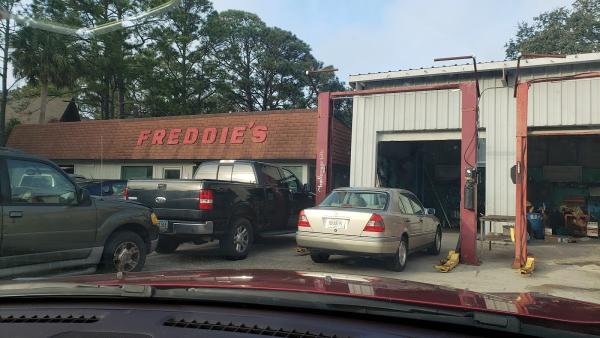Freddie's Garage & Towing