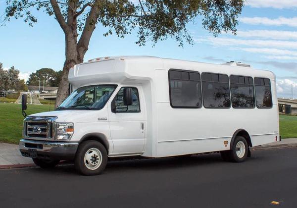 The Wayfaring Place Transportation (The Queen