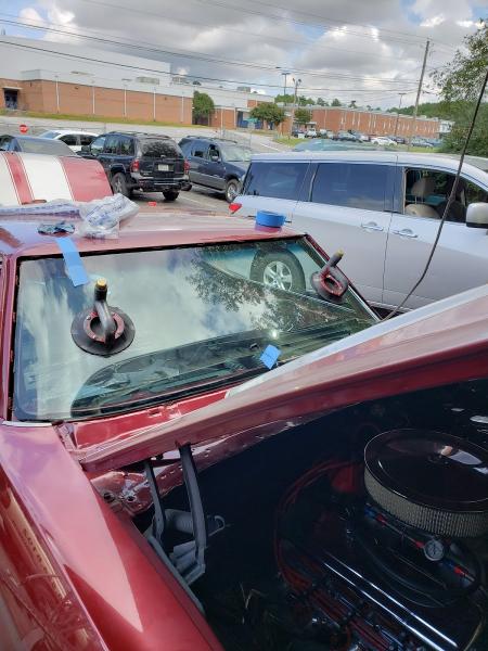 Roberto's Auto Glass