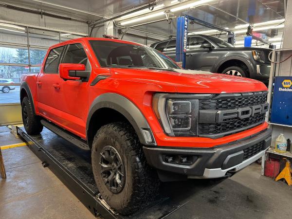 Jak's Tire & Auto