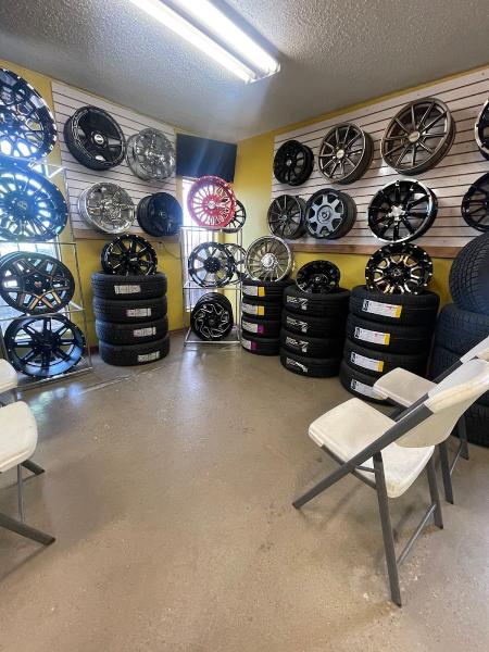 De la Rosa Tires & Wheels