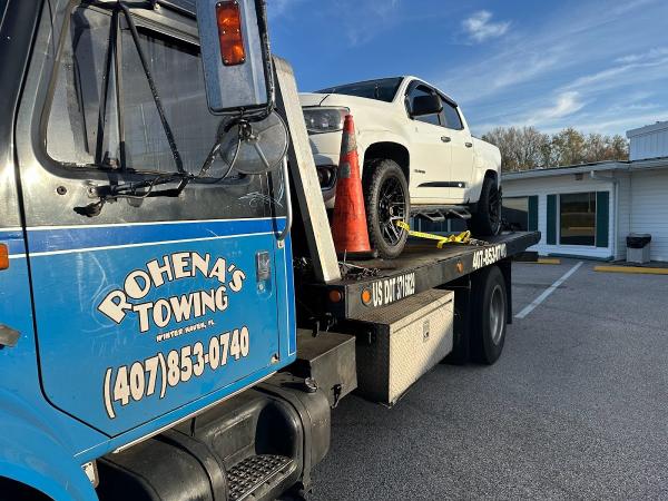 Rohena's Towing