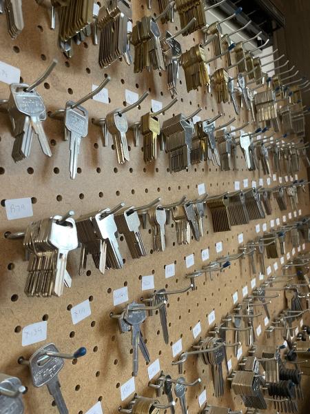 Am&pm Locksmith