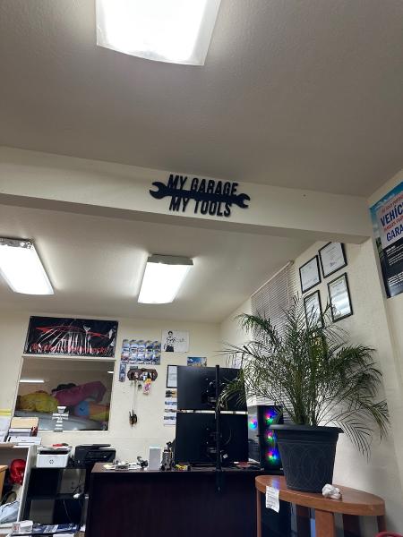 Houston's Muffler Shop