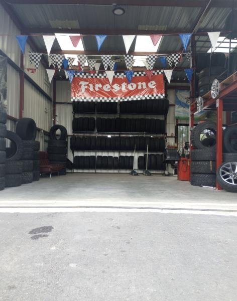 La Jefa Tire Shop