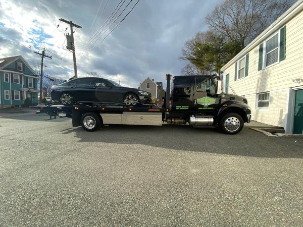 Ty-Sean LLC Towing AND Roadside Assistance (Junk Car Removal)