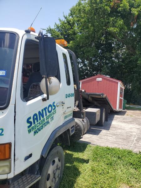Santos Wrecker Service