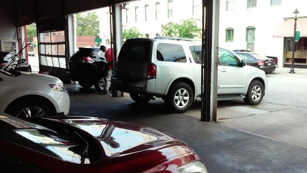 Dazzling Car Care By Leon