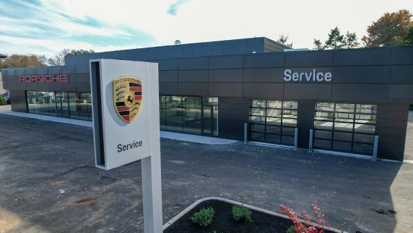 Porsche Service Center East Hanover