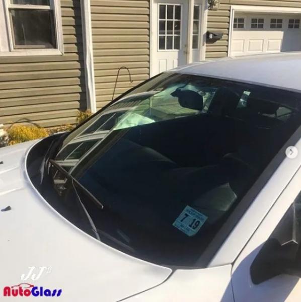 JJ Auto Glass LLC