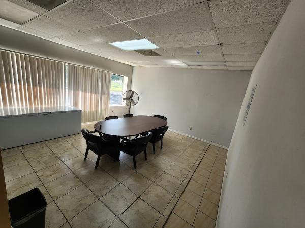 Ocala Truck & Car Center LLC
