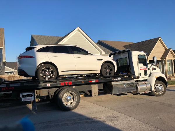 Highway Towing and Repair LLC