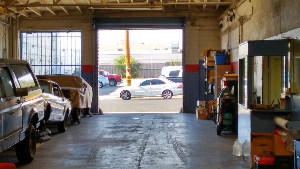 Pierce Brothers Garage
