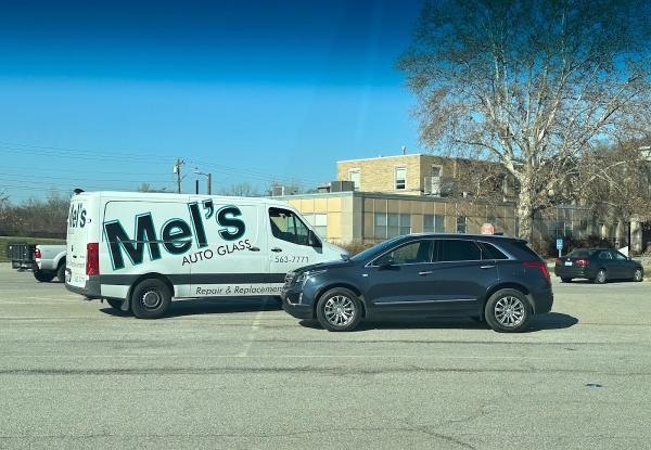 Mel's Auto Glass