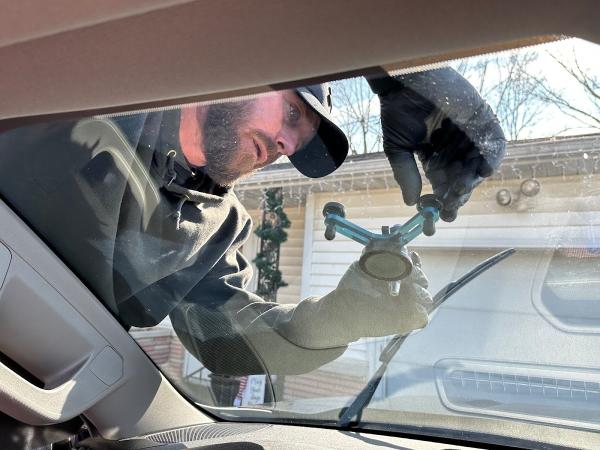 Caro's Auto Glass