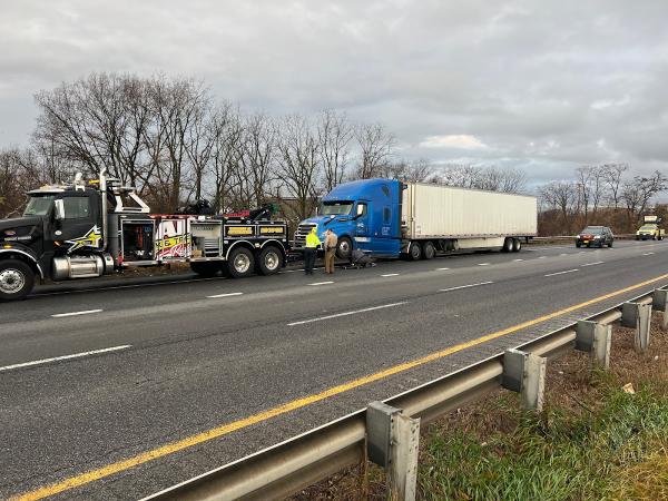 Main Truck & Trailer Repair and Towing