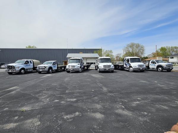 John's Towing