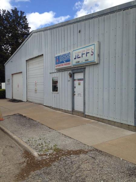 Jeff's Auto Body & Towing