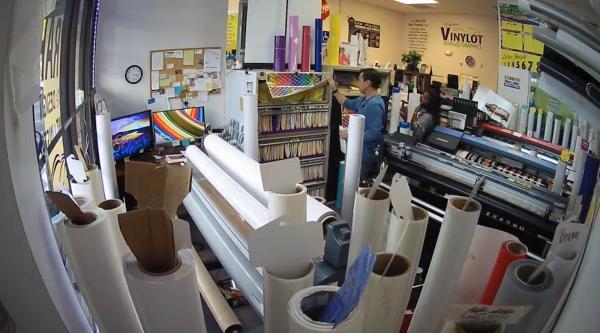 Vinylot Signs & Graphics