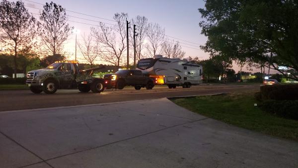 Snow's Towing & Recovery