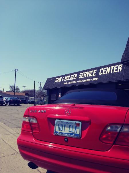 John & Holger Service Center