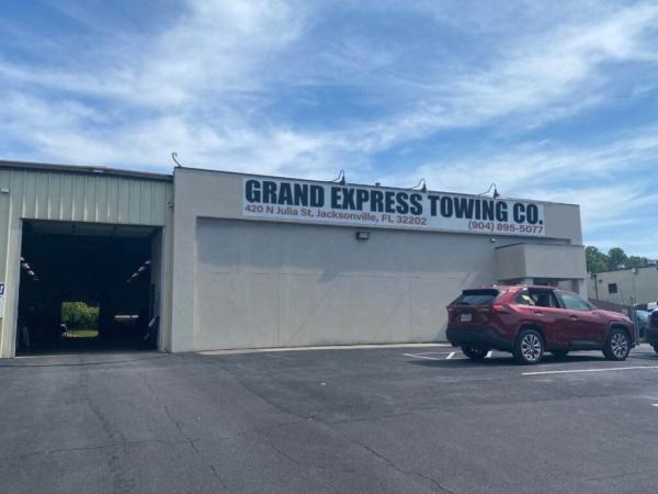Grand Express Towing Co.