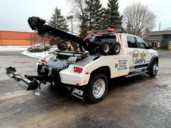 First Class Towing & Recovery