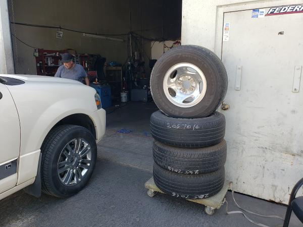 Picazo Tire Shop