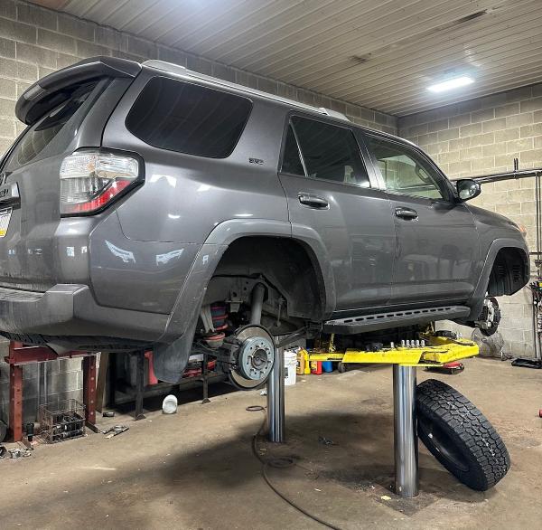 R & J Automotive Specialists