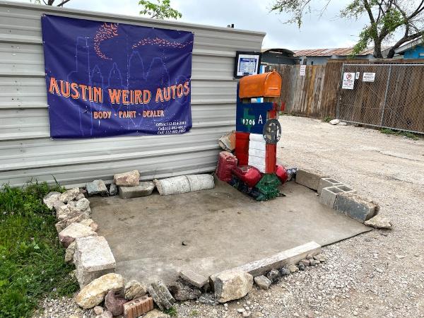 Austin Weird Autos
