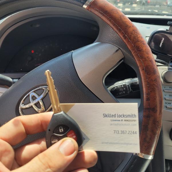 Skilled Locksmith
