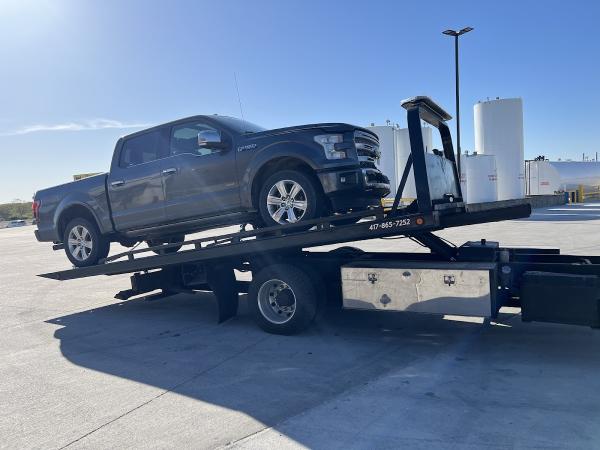 Floyd's Towing & Wrecker Service