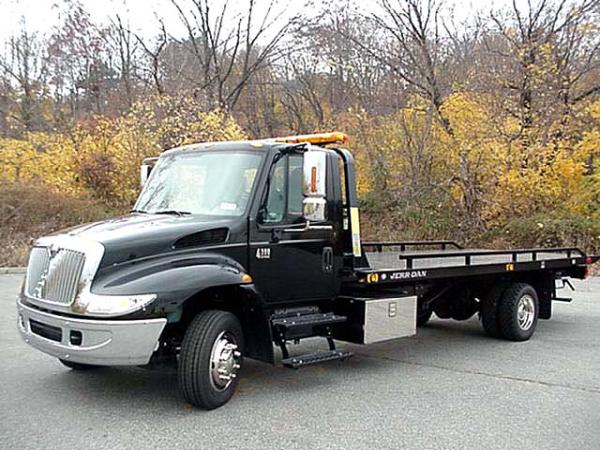 JW 24 Hr Auto Wrecker and Towing Service