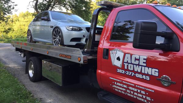 ACE Towing & WE PAY Cash FOR Cars