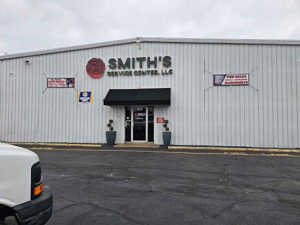 Smith's Service Center LLC