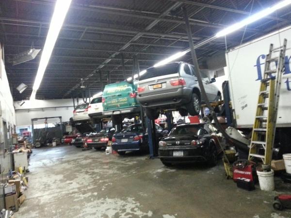 Dj's Auto & Truck Repair Center