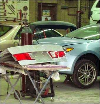 Trim Auto Body
