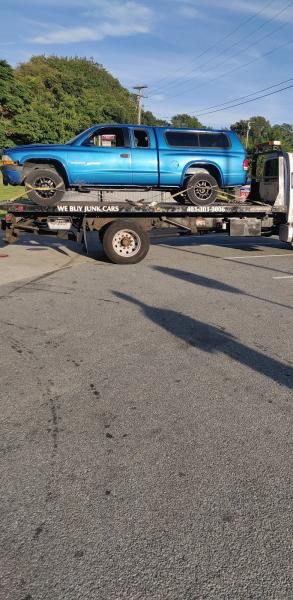 Reliable Junk Car Removal and Towing