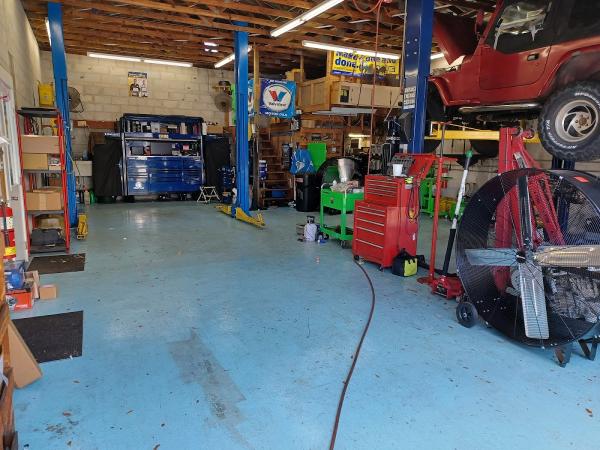 Dave's Auto & Mobile Repair LLC